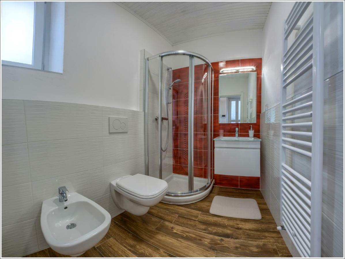 Apartamento Monolocale “Sale & Pepe” Gravedona Exterior foto